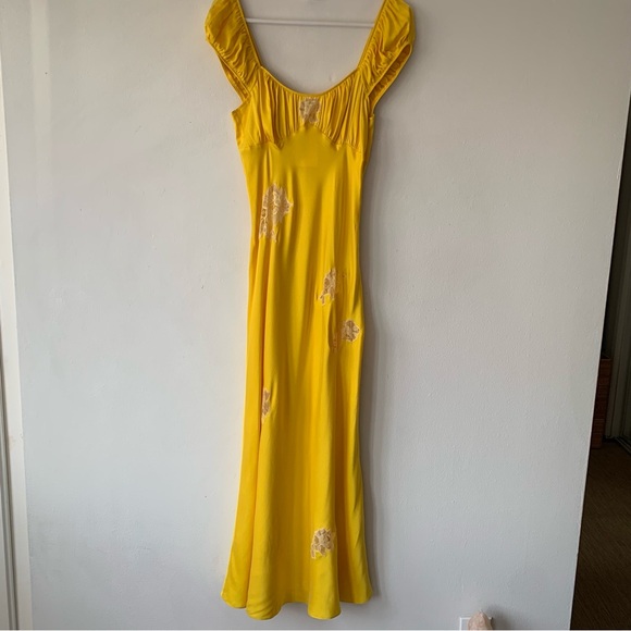 Doen Gwendolyn Silk Lace Short Sleeve Midi Maxi Dress Daylily Yellow Gold - Picture 7 of 15